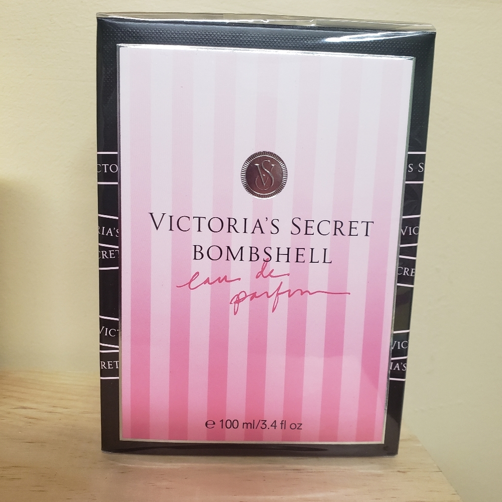 VICTORIA SECRET BOMBSHELL